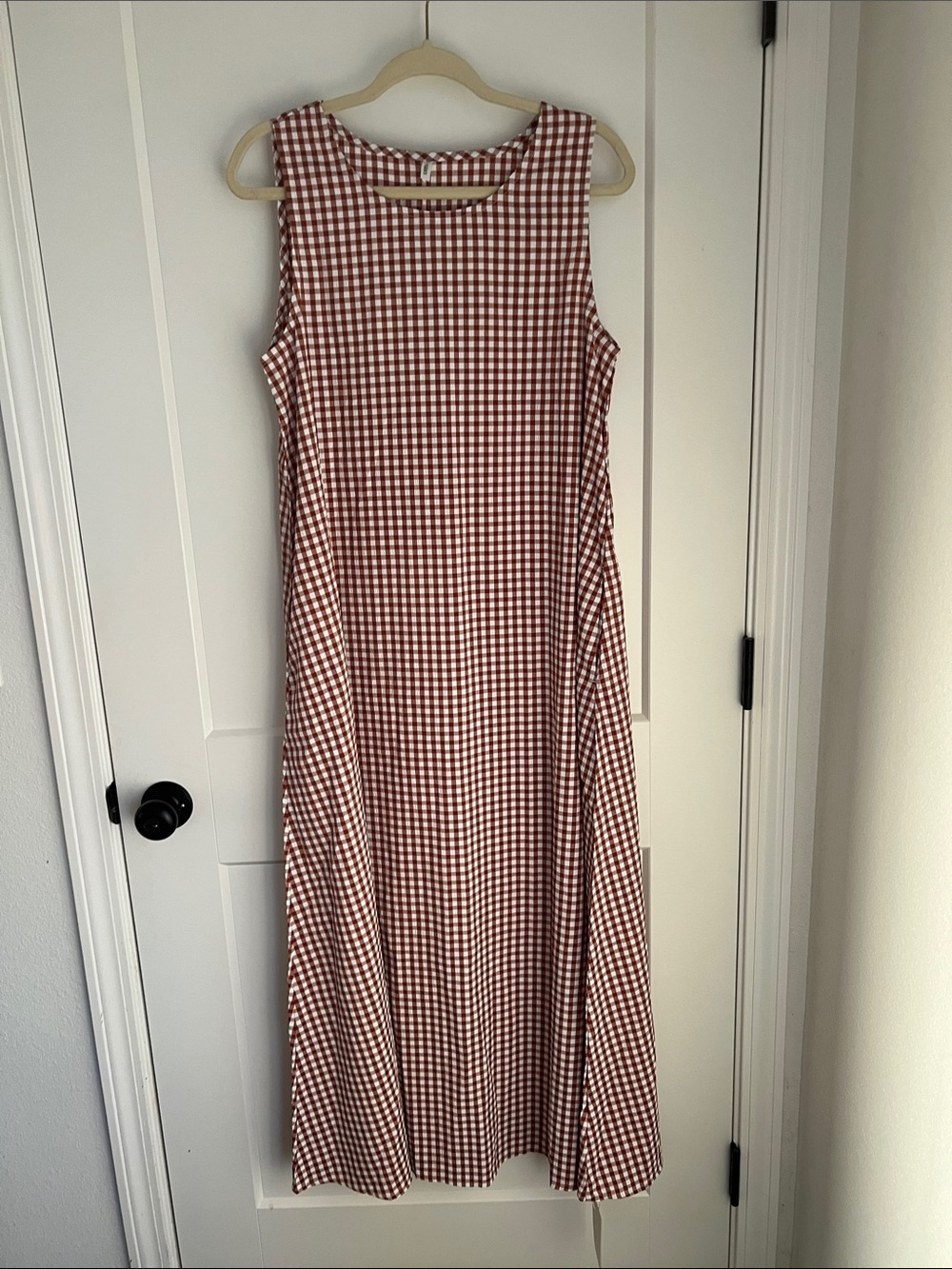 HALARA Rust and White Gingham Sleeveless Maxi Dress